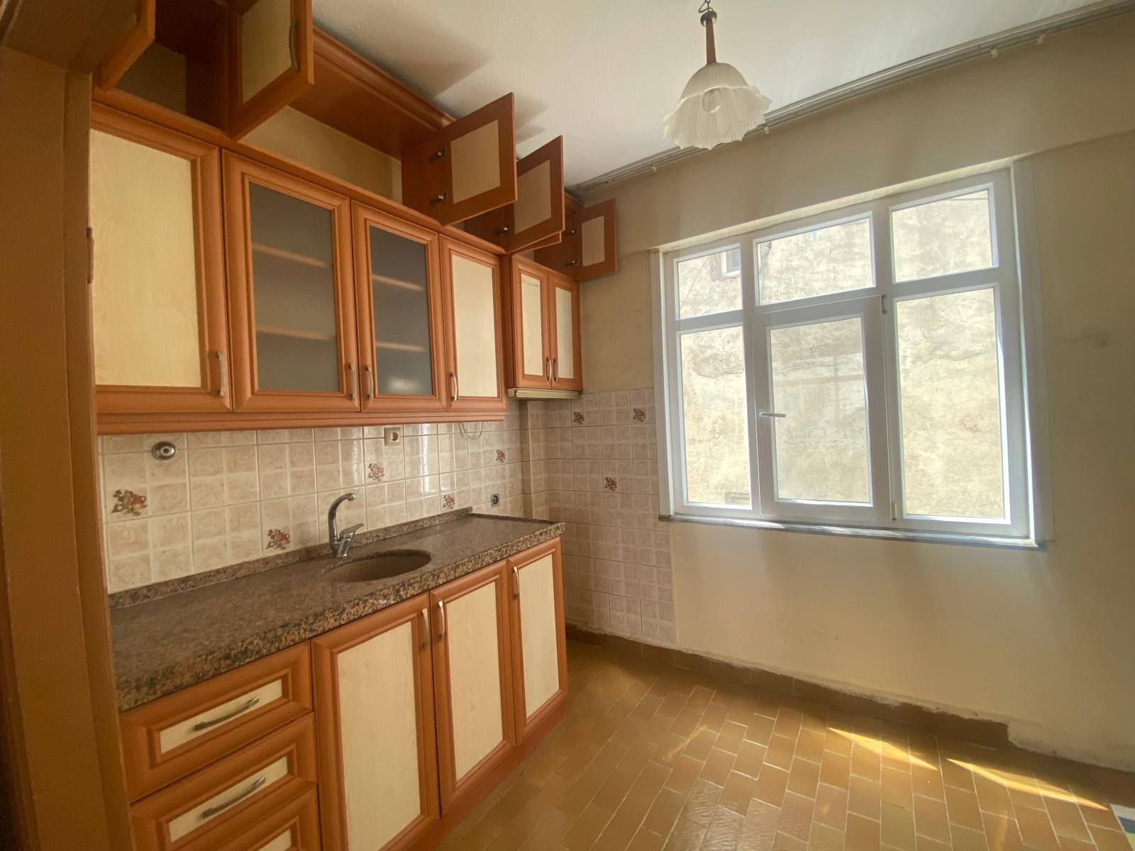 DUMLUPNAR MAH. TOPALOĞLI CAMİ YANI KİRALIK DAİRE